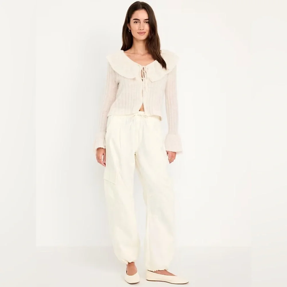 NWT! Old Navy Sea Salt Pull-On Barrel Cargo Pants - Size Medium 🩷 #874420